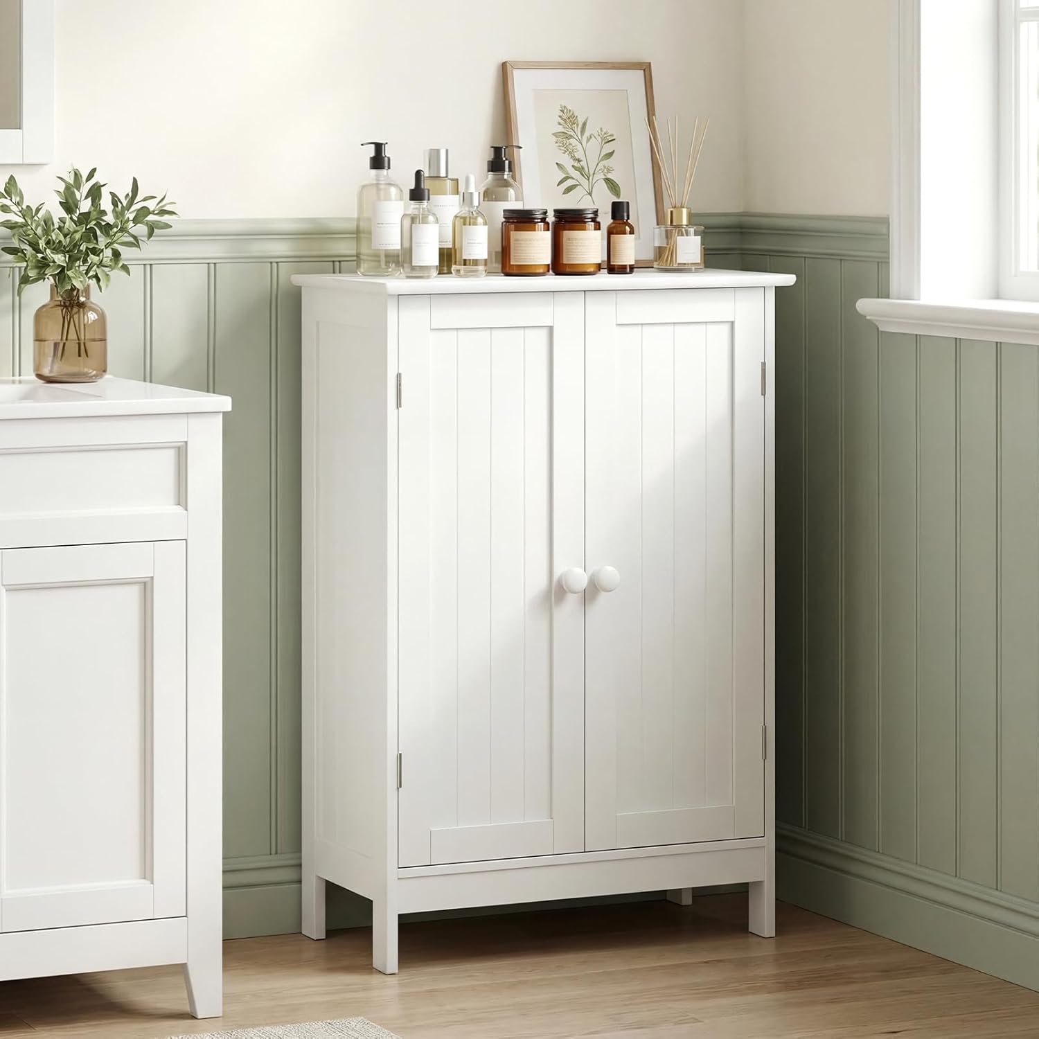 Freestanding Bathroom Storage Cabinet – Stylish & Space-Saving Organizer with Shelves